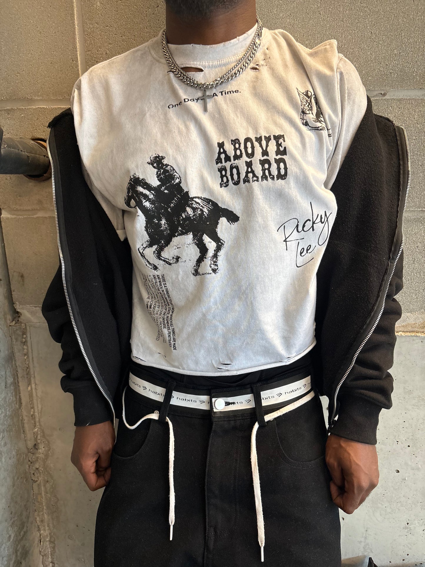 Black Rodeo - Cropped Tee Dirty “White”