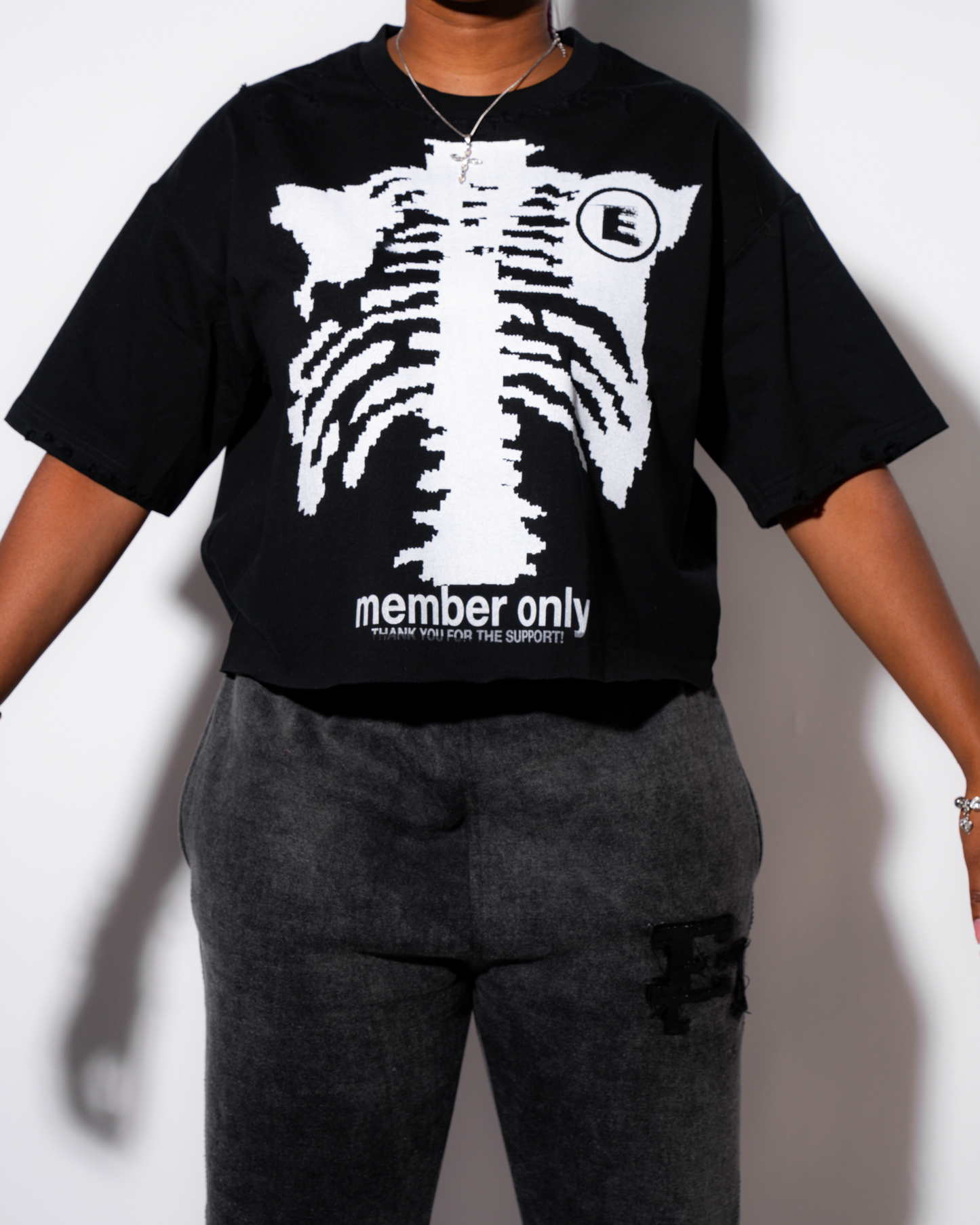 Member Only - Cropped Tee “Black”